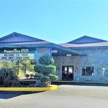 Pepper Tree Inn Beaverton Eksteriør bilde