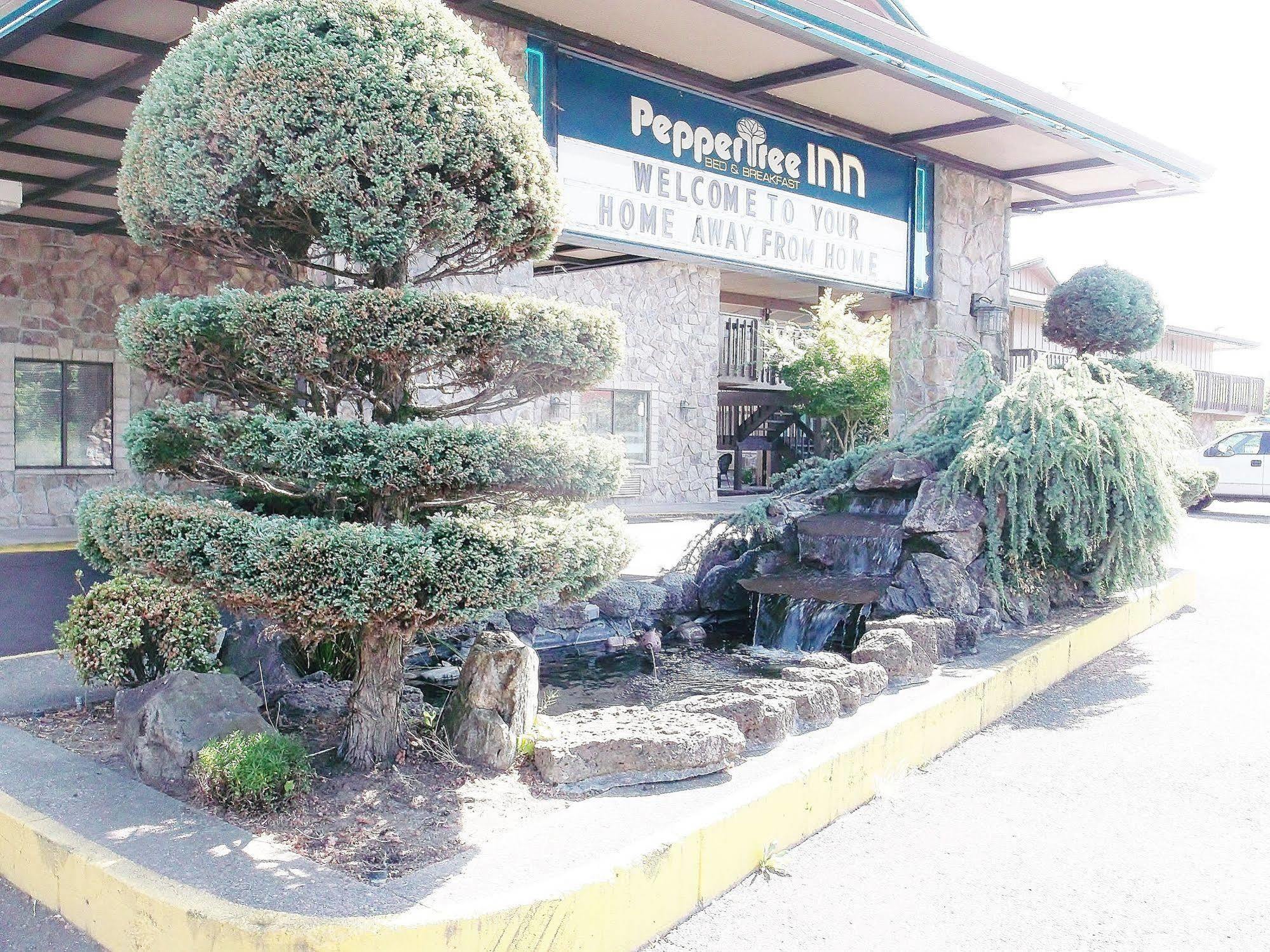 Pepper Tree Inn Beaverton Eksteriør bilde